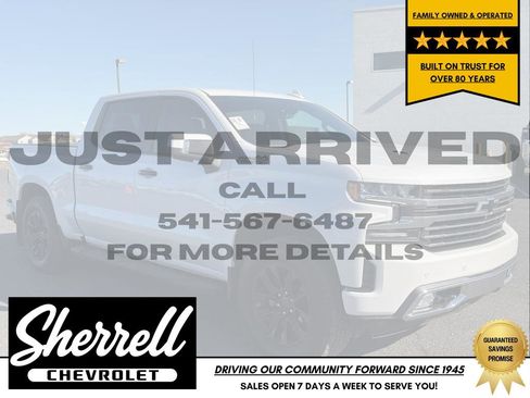 Used 2019 Chevrolet Silverado 1500 High Country w/ Technology Package image 3