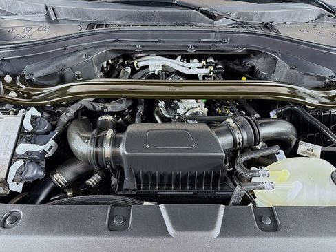 Used 2025 Lincoln Aviator AWD w/ Jet Appearance Package image 19