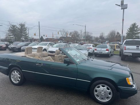 Used 1995 Mercedes-Benz E 320 Convertible image 11