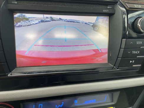 Used 2016 Toyota Corolla LE FWD image 20