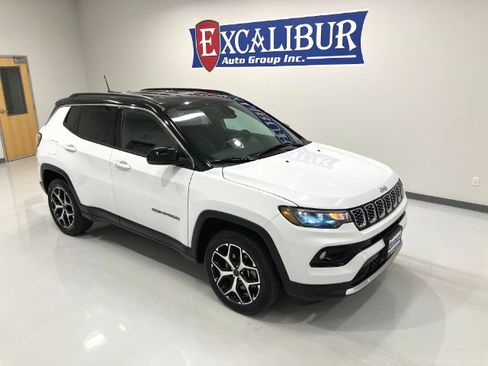 Used 2025 Jeep Compass Limited AWD/4WD image 57
