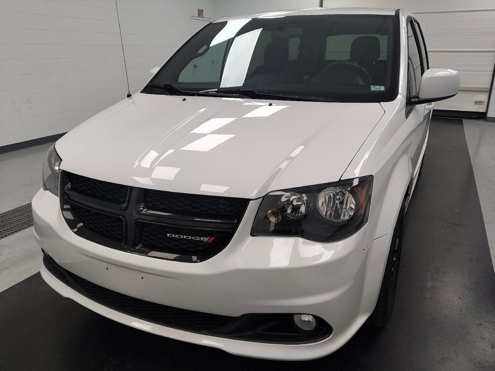 Used 2016 Dodge Grand Caravan SXT FWD image 15