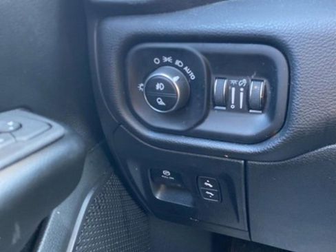 Used 2025 RAM 1500 Big Horn image 19