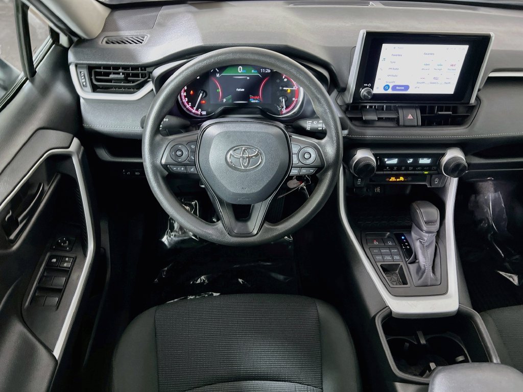 Used 2024 Toyota RAV4 LE AWD/4WD image 19