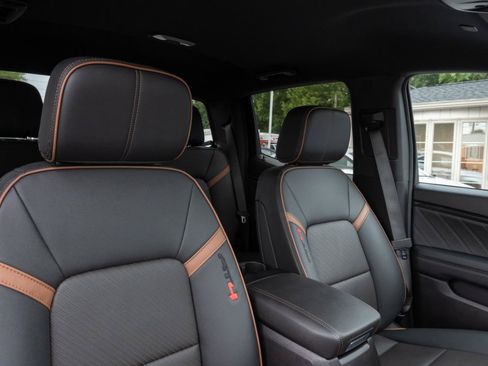 Used 2026 GMC Canyon AT4 w/ AT4 Premium Package AWD/4WD image 47