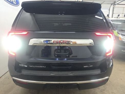 Used 2021 GMC Yukon XL SLT w/ SLT Premium Package AWD/4WD image 12