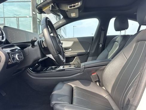 Used 2025 Mercedes-Benz CLA 250 image 11