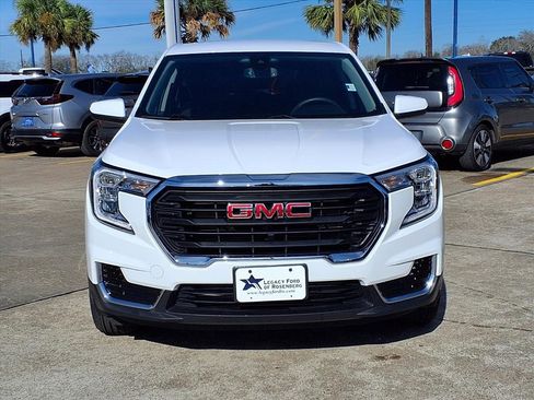Used 2024 GMC Terrain SLE image 6