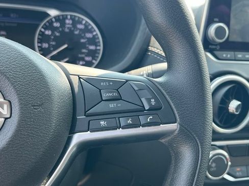 Used 2025 Nissan Sentra SV FWD image 21