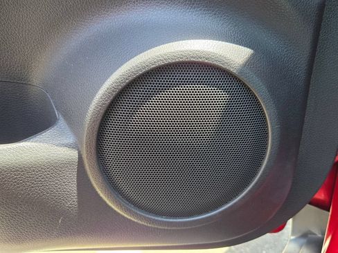 Used 2017 Nissan Rogue SL FWD image 16