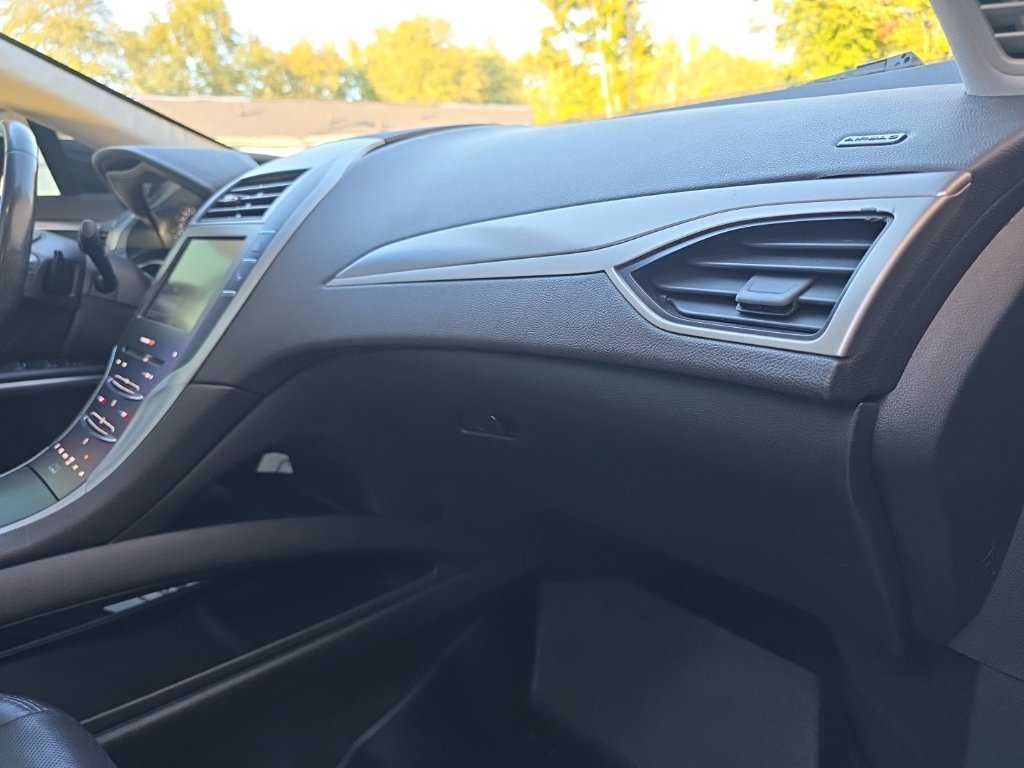 Used 2014 Lincoln MKZ AWD image 21