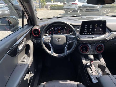 Used 2025 Chevrolet Blazer RS FWD image 14