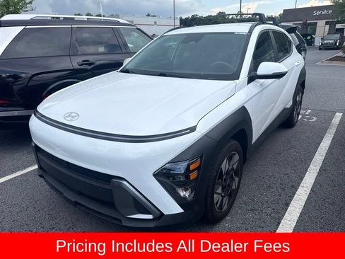 Used 2024 Hyundai Kona SEL FWD image 2