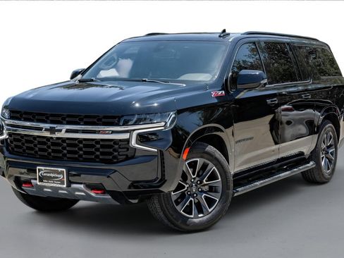 Used 2021 Chevrolet Suburban Z71 w/ Z71 Off-Road Package AWD/4WD image 4