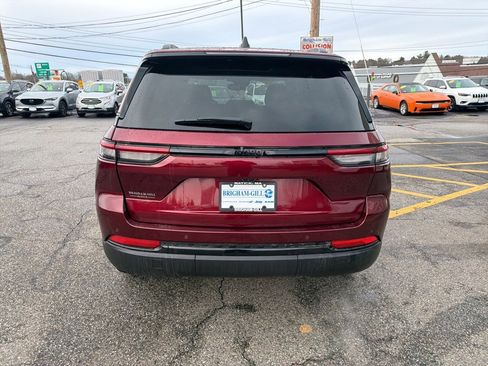 Certified 2023 Jeep Grand Cherokee Limited w/ Black Appearance Package image 20