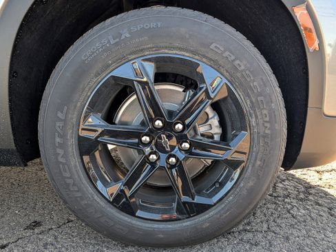 New 2025 Chevrolet Blazer LT w/ Convenience Package image 10