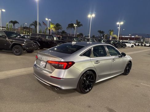 Used 2025 Honda Civic Sport image 8