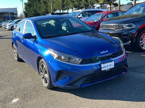 Certified 2023 Kia Forte LXS image 8