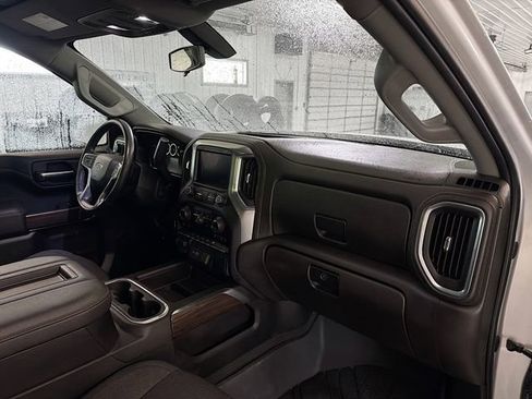 Used 2021 Chevrolet Silverado 1500 RST w/ Redline Edition AWD/4WD image 12