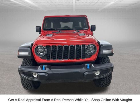 Used 2025 Jeep Wrangler Unlimited Rubicon 4xe w/ Convenience Group AWD/4WD image 5