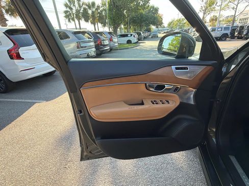 Used 2018 Volvo XC90 T8 Inscription w/ Luxury Package image 24