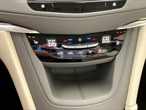 Used 2023 Cadillac XT5 Premium Luxury w/ Technology Package AWD/4WD image 36