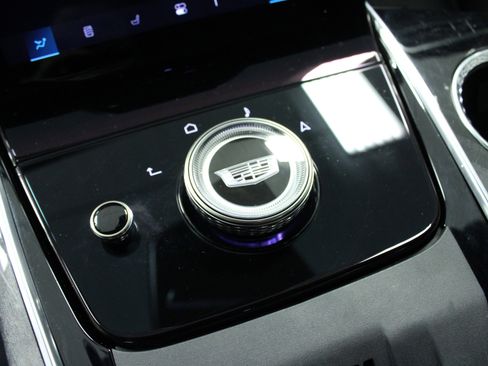 Used 2025 Cadillac Escalade IQ Luxury 2 w/ LPO, Premium Carpet Package AWD/4WD image 24