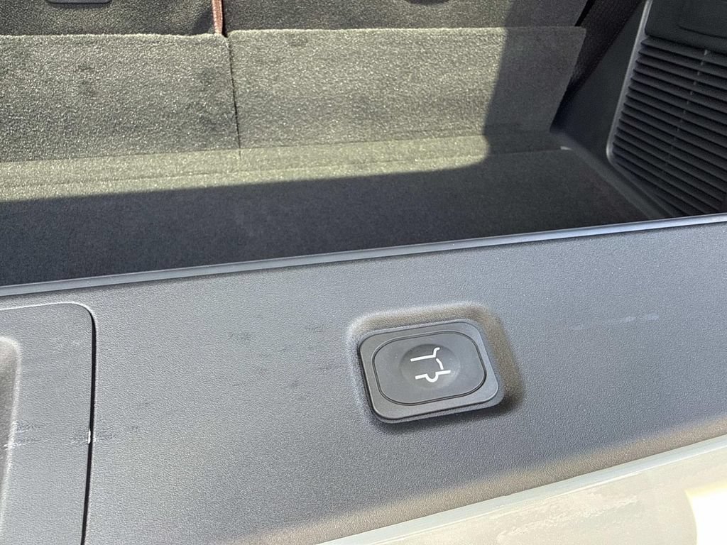 New 2026 Lincoln Navigator Reserve AWD/4WD image 12