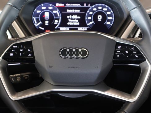 Used 2023 Audi Q4 e-tron Prestige AWD/4WD image 16