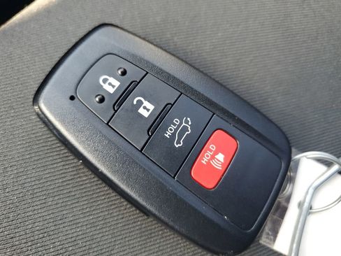 Used 2023 Toyota RAV4 SE w/ Convenience Package AWD/4WD image 24