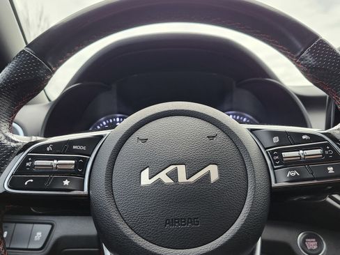 Used 2022 Kia Forte GT w/ GT Technology Package image 28