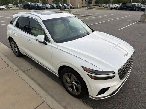 Used 2026 Genesis GV70 2.5T Advanced AWD/4WD image 7