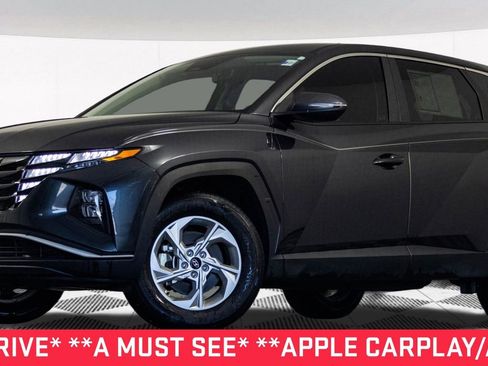 Used 2022 Hyundai Tucson SE image 2