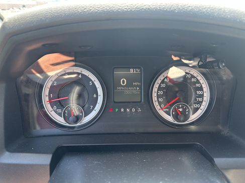Used 2014 RAM 1500 Express RWD image 17