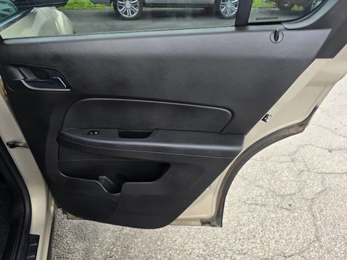 Used 2011 Chevrolet Equinox LT AWD/4WD image 25