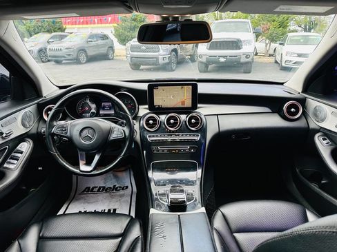 Used 2015 Mercedes-Benz C 300 Sedan image 9