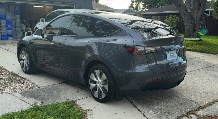 Used 2023 Tesla Model Y Long Range AWD/4WD image 4