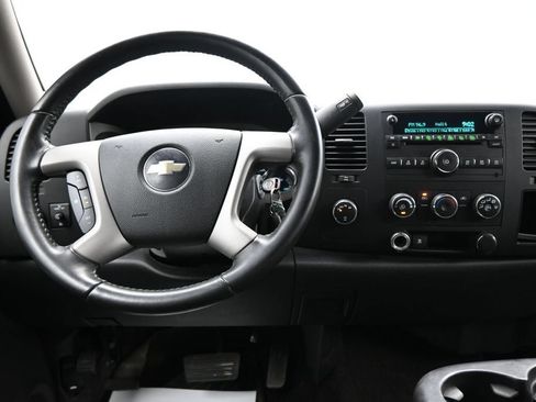 Used 2009 Chevrolet Silverado 1500 LT w/ Power Pack Plus AWD/4WD image 14