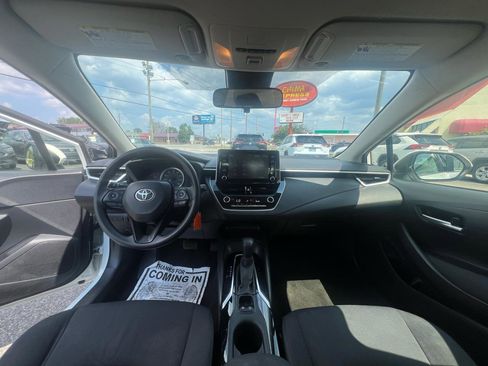 Used 2020 Toyota Corolla LE FWD image 23