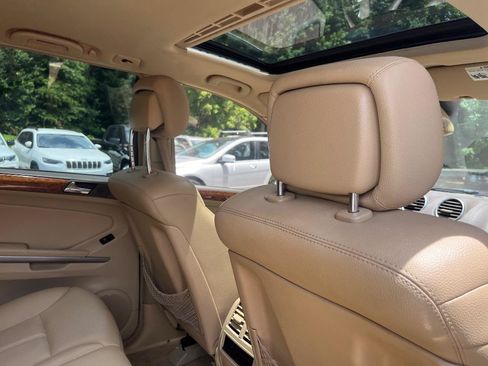 Used 2009 Mercedes-Benz GL 450 4MATIC image 26