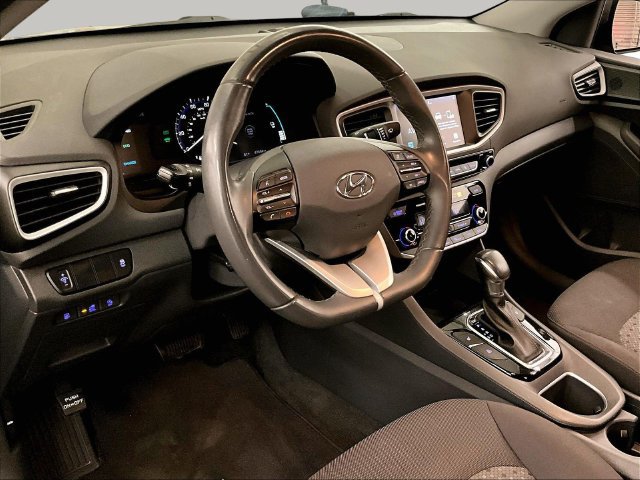 Used 2019 Hyundai Ioniq Plug-In Hybrid FWD image 12