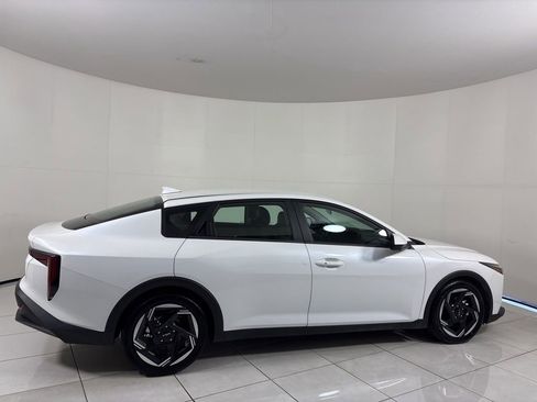 Used 2025 Kia K4 EX image 6