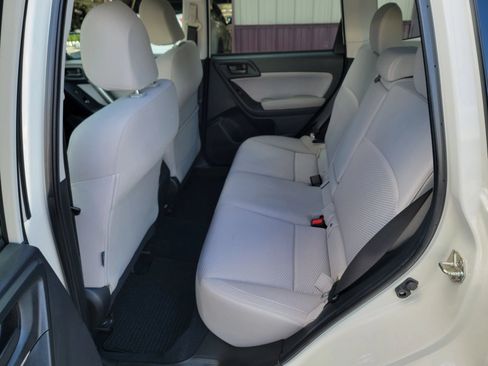 Used 2018 Subaru Forester 2.5i Premium AWD/4WD image 12