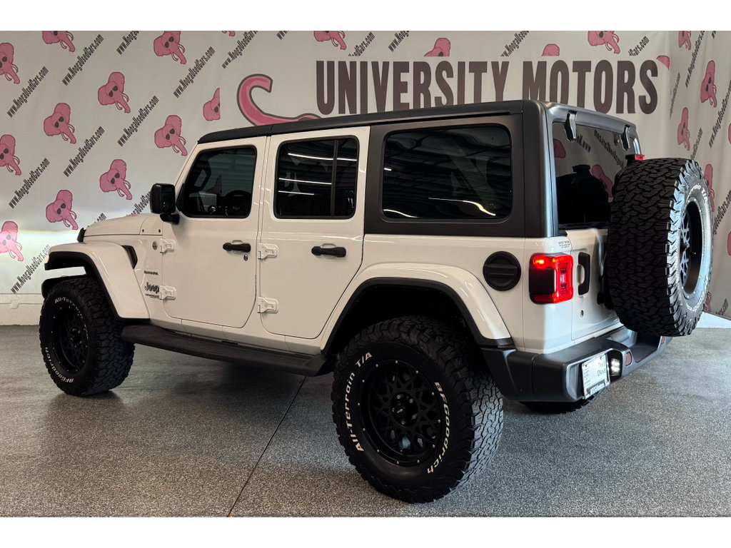 Used 2018 Jeep Wrangler Unlimited Sahara w/ Cold Weather Group AWD/4WD image 12