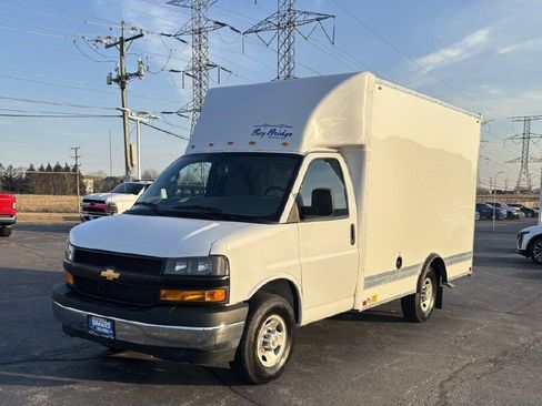 Used 2024 Chevrolet Express 3500 w/ Power Convenience Package RWD image 7