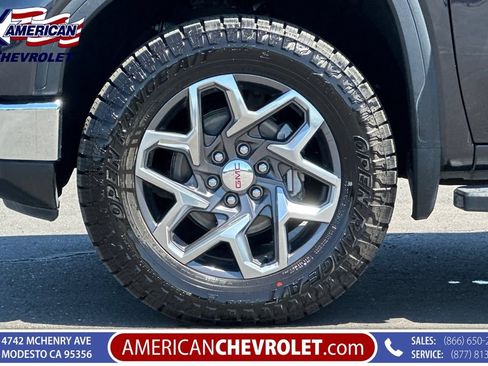 Used 2023 GMC Sierra 1500 SLT w/ SLT Premium Plus Package AWD/4WD image 38