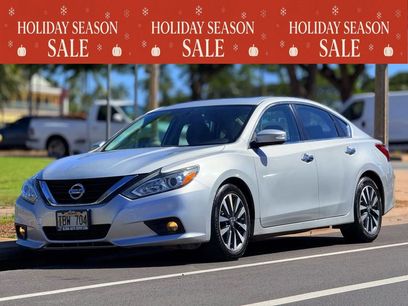 Used 2017 Nissan Altima 2.5 SL w/ Moonroof Package