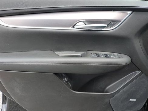 Certified 2022 Cadillac XT5 Luxury image 39