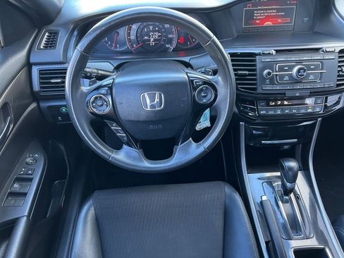 Used 2017 Honda Accord Sport image 22