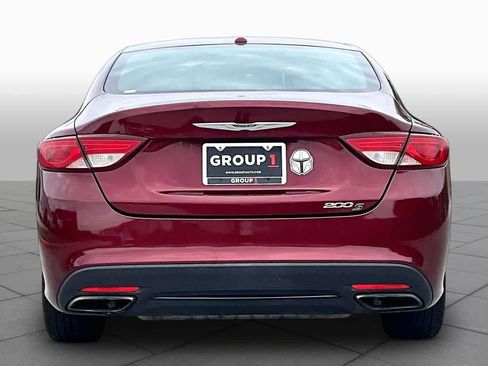 Used 2015 Chrysler 200 S FWD image 5